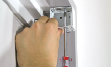 取付方法 ネジ止め