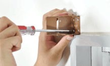 取付方法 ネジ止め